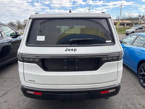 New 2026 Jeep Grand Wagoneer Limited image 9