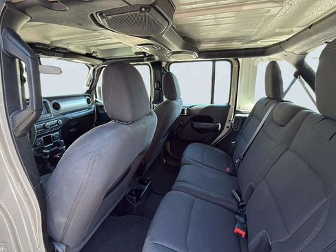 Used 2022 Jeep Wrangler Unlimited Sport AWD/4WD image 17