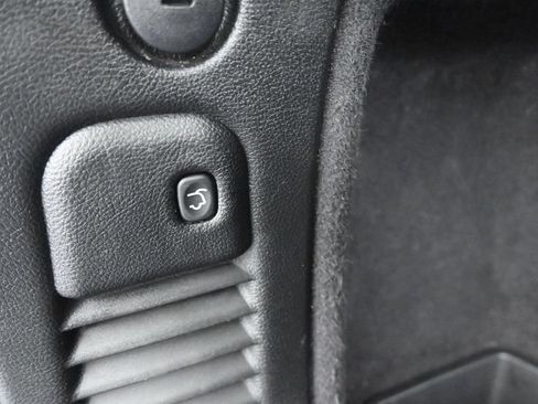 Used 2024 Dodge Durango GT RWD image 19