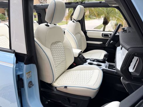 Used 2025 Ford Bronco Outer Banks image 24