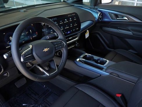 New 2026 Chevrolet Equinox EV LT image 22