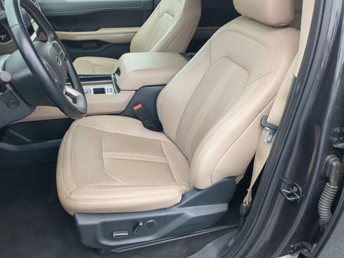 Used 2024 Ford Expedition Max Limited RWD image 24