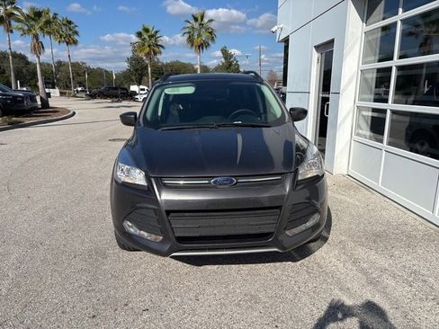 Used 2016 Ford Escape SE w/ Equipment Group 201A image 2