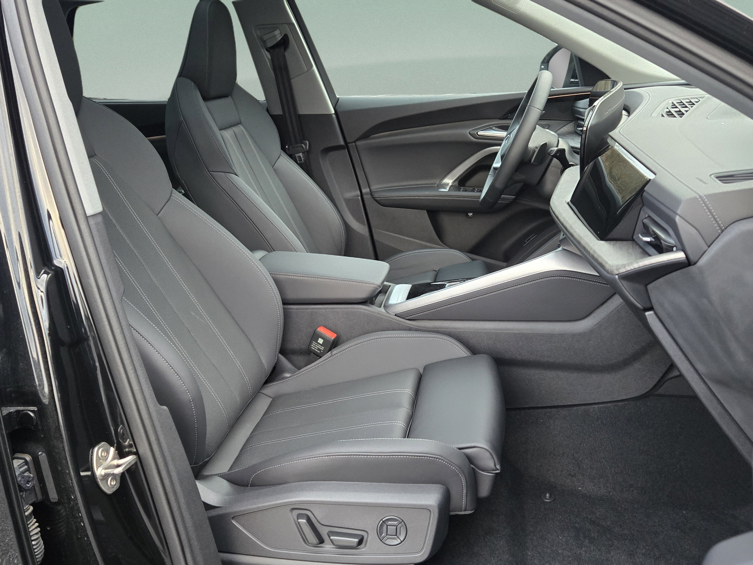 New 2025 Audi Q5 Prestige AWD/4WD image 20
