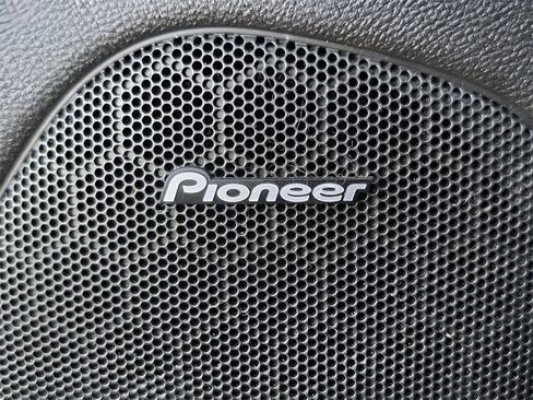 Used 2015 Chevrolet Malibu LT w/ Leather Package image 16