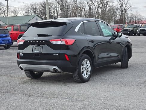 Used 2021 Ford Escape SE w/ Cold Weather Package image 7