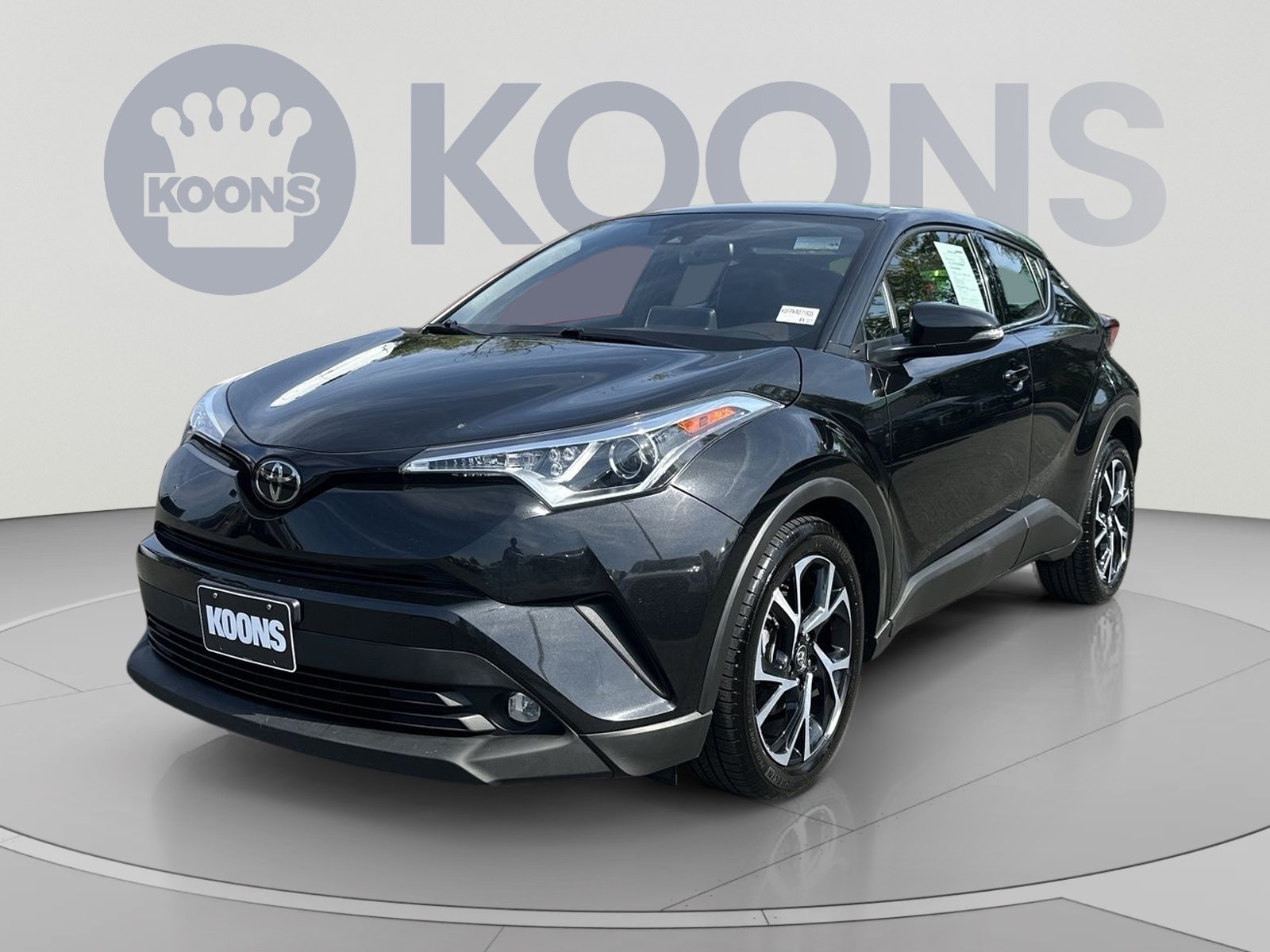 Used 2019 Toyota C-HR Limited FWD image 5