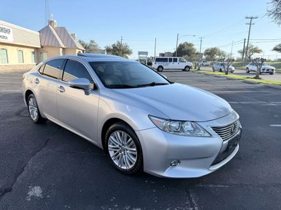 Used 2014 Lexus ES 350 w/ Luxury Package