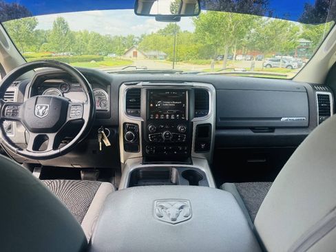 Used 2017 RAM 1500 Big Horn RWD image 13