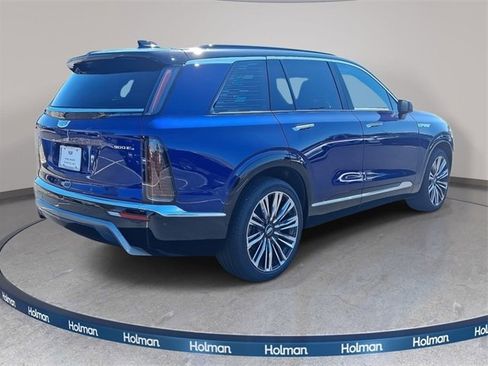 New 2026 Cadillac Vistiq Premium Luxury w/ LPO, Floor Liner Package image 4