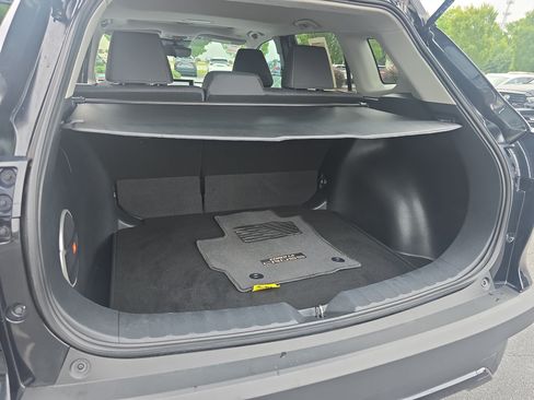Used 2024 Toyota Corolla Cross LE w/ Moonroof Package FWD image 12