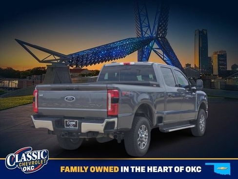 Used 2023 Ford F250 Lariat w/ FX4 Off-Road Package AWD/4WD image 7