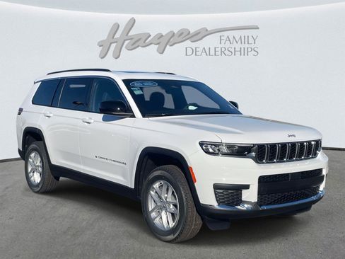 New 2025 Jeep Grand Cherokee L Laredo image 26