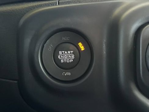 Certified 2022 Jeep Wrangler Unlimited Sahara AWD/4WD image 23
