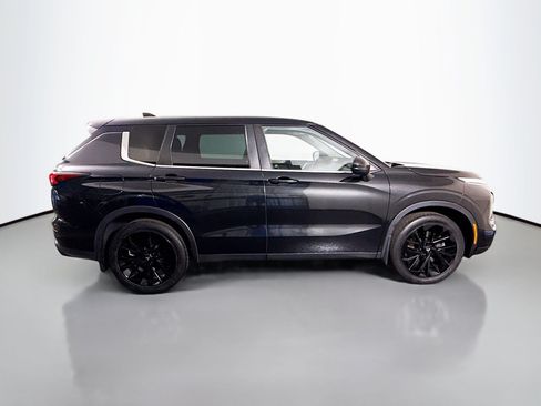 Used 2022 Mitsubishi Outlander ES AWD/4WD image 11