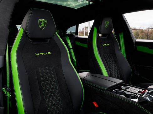 Used 2023 Lamborghini Urus S image 26