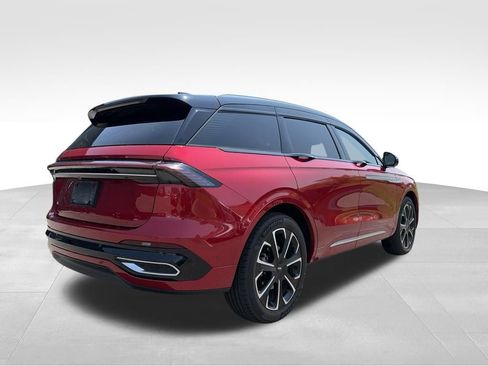 Used 2024 Lincoln Nautilus Reserve w/ Equipment Group 202A AWD/4WD image 16