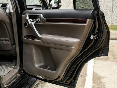 Used 2015 Lexus GX 460 Luxury AWD/4WD image 48