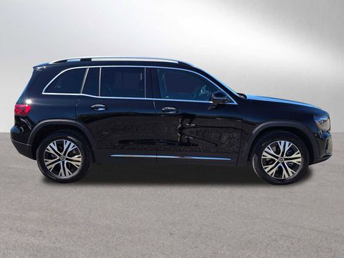 Used 2026 Mercedes-Benz GLB 250 image 2