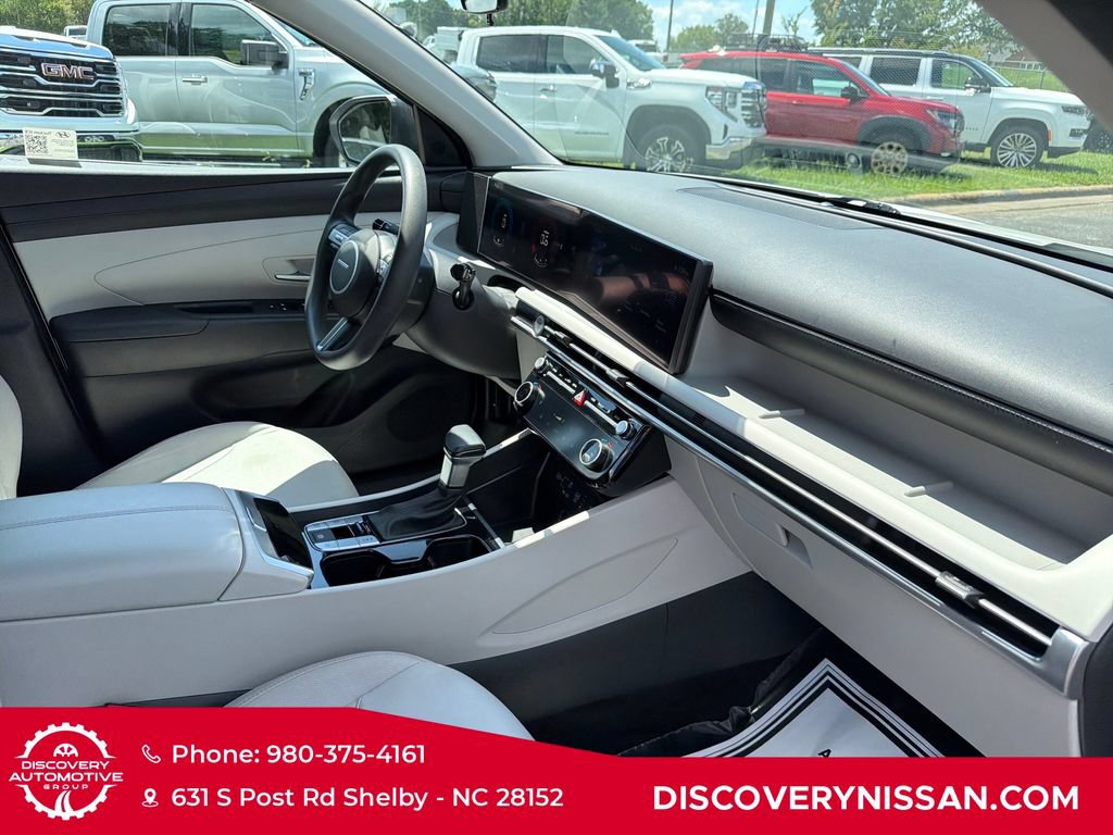 Used 2025 Hyundai Tucson SEL FWD image 36