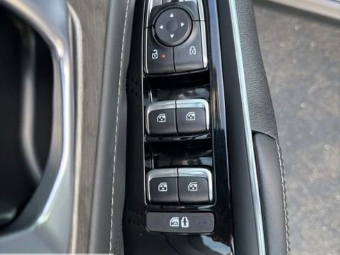 Used 2025 Kia Sorento SX image 45