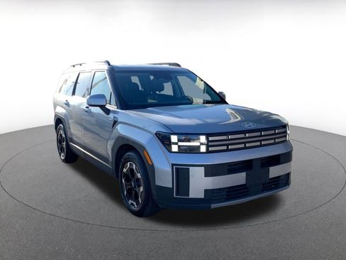 Used 2025 Hyundai Santa Fe SEL image 1