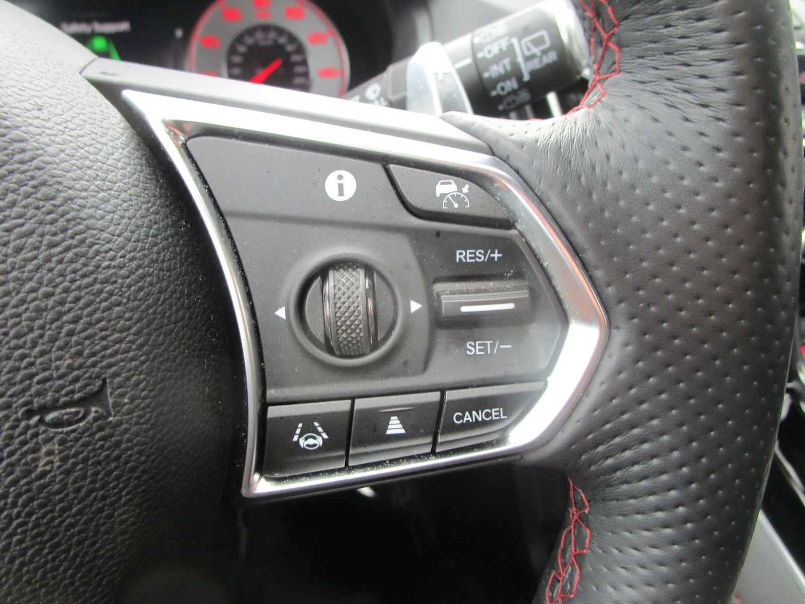 Certified 2025 Acura RDX w/ Advance Package AWD/4WD image 33