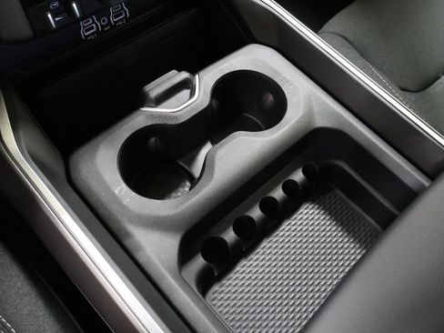 New 2026 RAM 1500 4x4 Crew Cab image 21