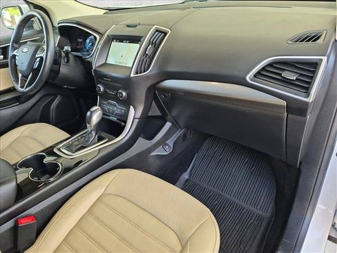 Used 2016 Ford Edge SEL w/ Equipment Group 201A AWD/4WD image 23