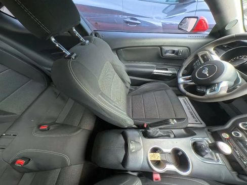 Used 2017 Ford Mustang Coupe RWD image 26