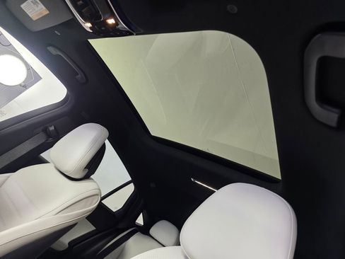 New 2026 Mercedes-Benz GLC 300 4MATIC image 9