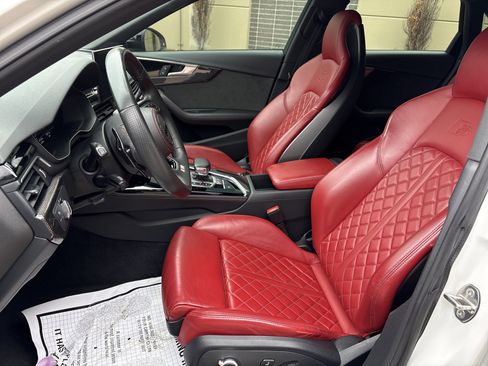 Used 2020 Audi S4 Premium Plus w/ Premium Plus Package image 16