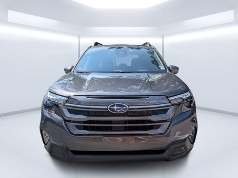 Certified 2025 Subaru Forester Premium w/ Convenience Package #1 AWD/4WD image 8