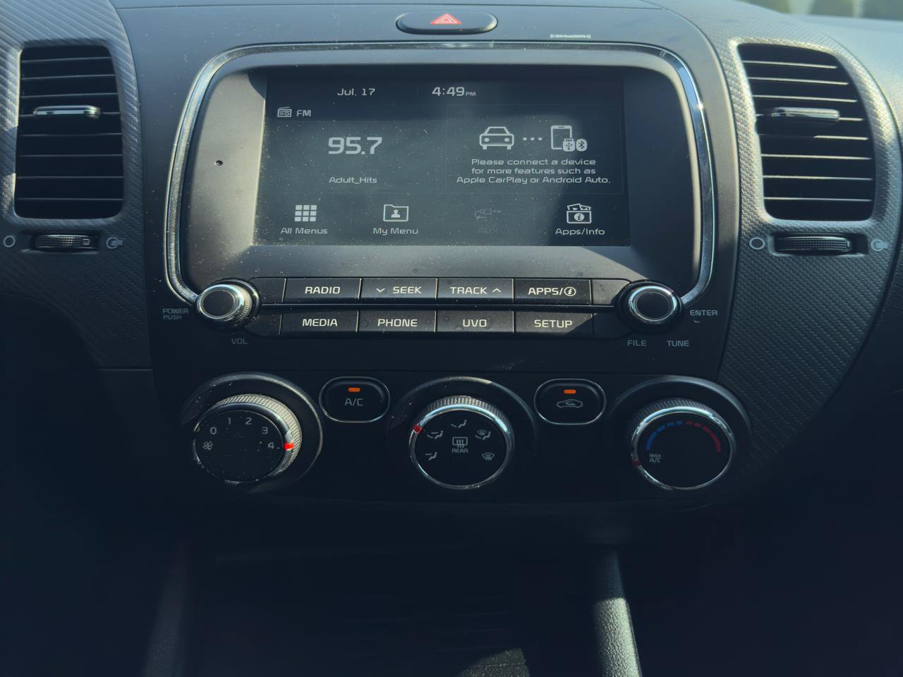 Used 2017 Kia Forte S w/ S Technology Package FWD image 14