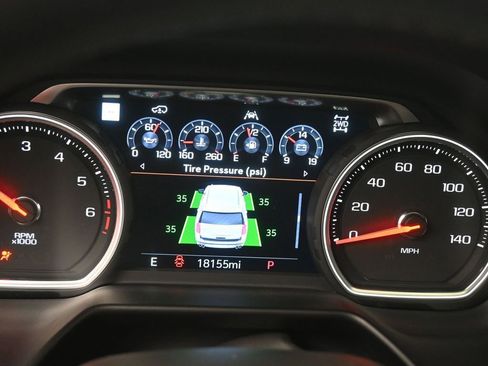 Used 2021 Chevrolet Tahoe Z71 w/ Z71 Off-Road Package image 8