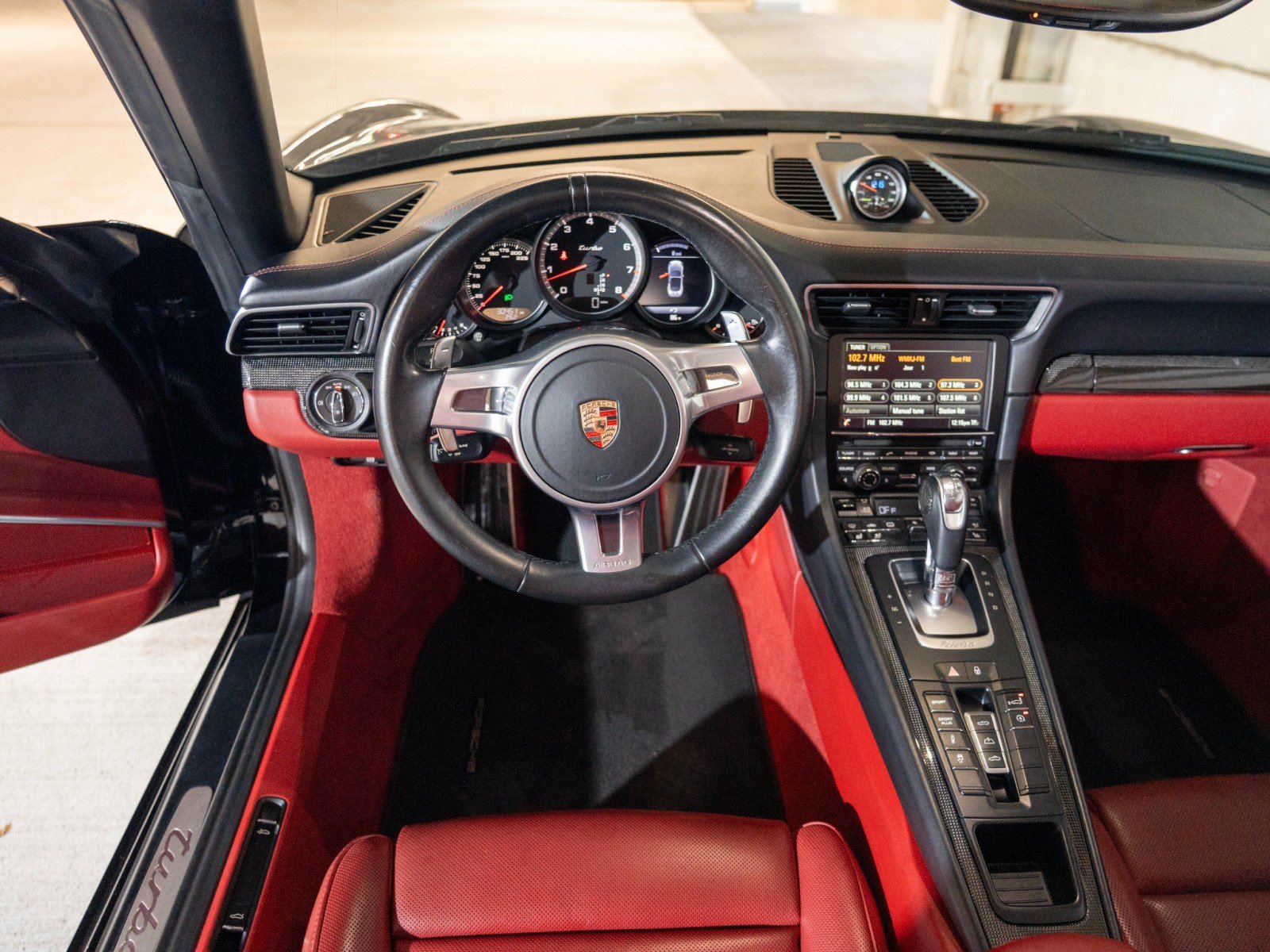 Certified 2015 Porsche 911 4 Cabriolet AWD/4WD image 22