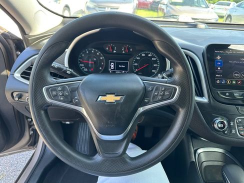 Used 2023 Chevrolet Malibu LT w/ Driver Confidence Package FWD image 17