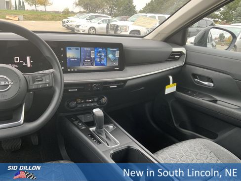 New 2026 Nissan Kicks SV w/ SV Premium Package image 7