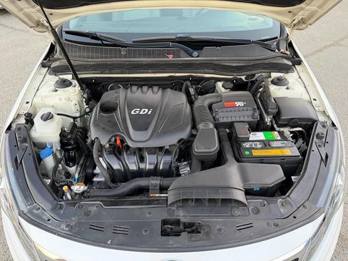 Used 2011 Kia Optima LX image 25