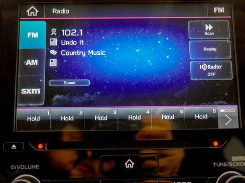 Used 2019 Subaru Forester Touring image 25