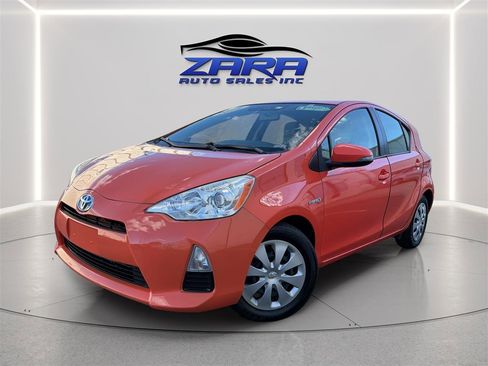 Used 2014 Toyota Prius C One image 1