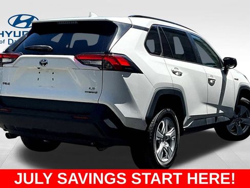 Used 2021 Toyota RAV4 LE AWD/4WD image 8
