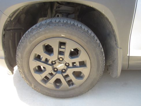 Used 2023 Honda Ridgeline Sport image 5