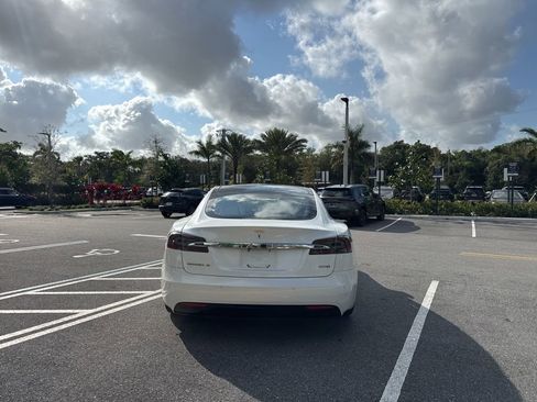Used 2017 Tesla Model S 100D image 7