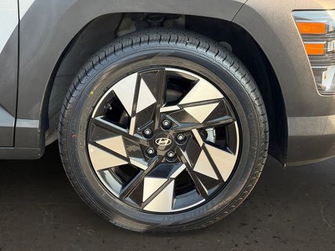 Used 2025 Hyundai Kona SEL image 10