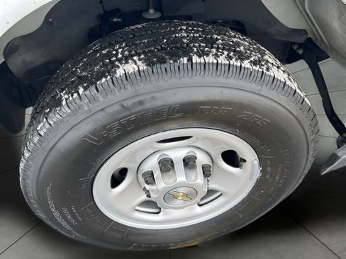 Used 2024 Chevrolet Express 2500 w/ Driver Convenience Package image 35