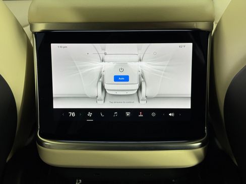 Used 2022 Tesla Model S Plaid image 35