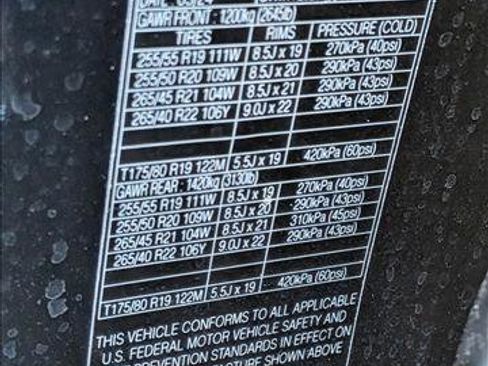 Certified 2025 Jaguar F-PACE R-Dynamic S image 23