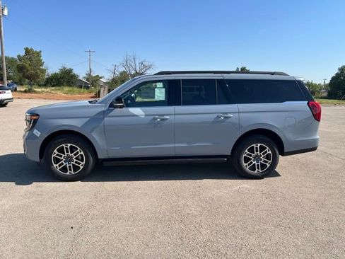 New 2025 Ford Expedition Max Active image 4