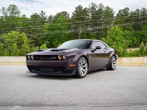 Used 2022 Dodge Challenger SRT Hellcat RWD image 16